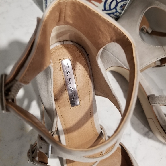 👠TAHARI MAUVE STRAPPY HEELS - Picture 6 of 7